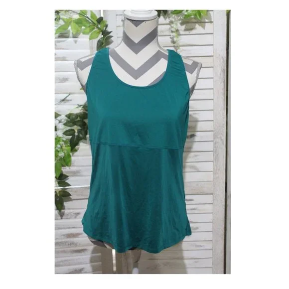 FABLETICS Reese Mesh Panel Racerback Tank (1077)🧘 - Picture 4 of 8